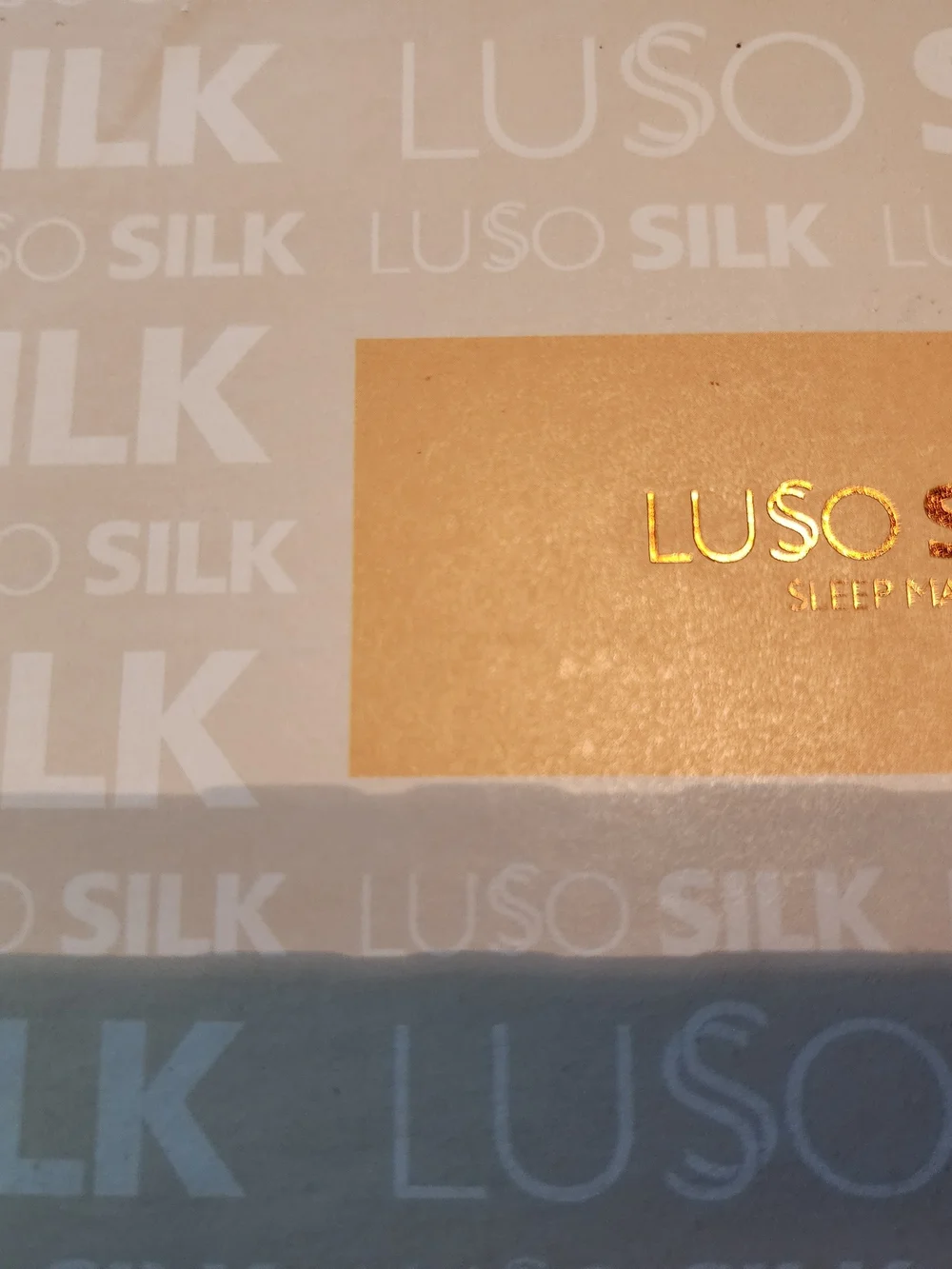 100% Silk Anti-Aging Sleep Mask